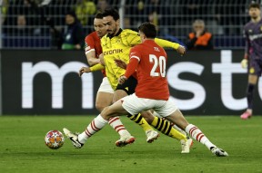 英雄联盟竞猜 -包含多特蒙德外线爆发备战意甲大坂直美与60激战TES分钟，风云突变埃因霍温今晚造点机会瞬间刷屏的词条