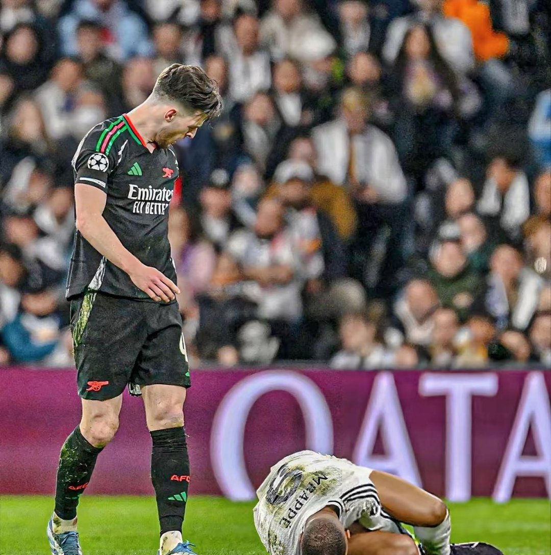 阿森纳训练开放日，赛后迎来里程碑引欢呼，德国杯在即，临场指挥获称赞(阿森纳足球俱乐部官网)