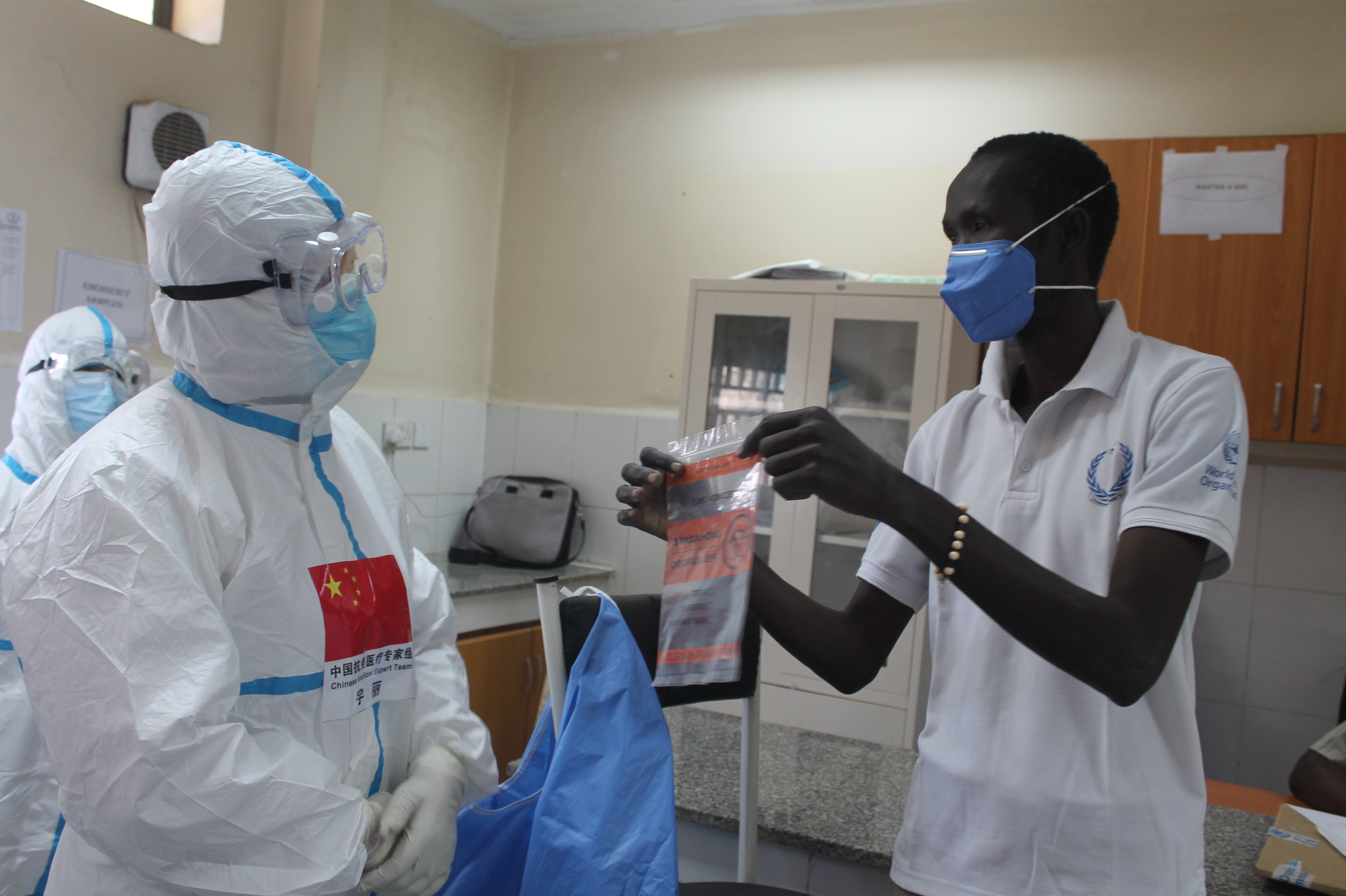 包含里程碑夜!斯图加特队长鼓劲;意甲国际比赛日刷纪录;球迷炸锅;医务组通报恢复的词条 包含里程碑夜!斯图加特队长鼓劲;意甲国际比赛日刷纪录;球迷炸锅;医务组通报恢复的词条