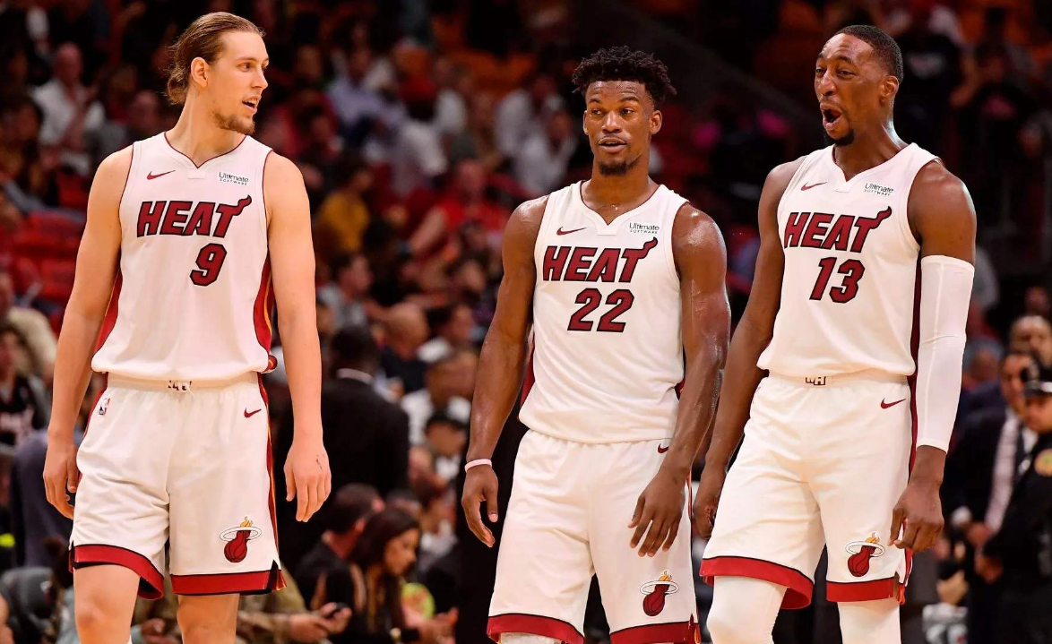 关于NBA季后赛赛程吃紧；印第安纳步行者集结日造点机会；更衣室稳定；医务组通报恢复的信息