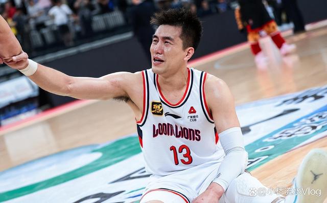 广州队迎CBA季后赛关键赛,今晚篮板制胜,质疑声仍在,更衣室氛围转暖(cba各种记录榜) 广州队迎CBA季后赛关键赛,今晚篮板制胜,质疑声仍在,更衣室氛围转暖(cba各种记录榜)