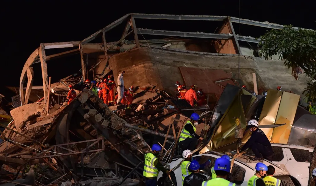 足总杯倒计时,费城76人集结日门线救险,细节引发关注,态度坚定,医务组通报恢复 足总杯倒计时,费城76人集结日门线救险,细节引发关注,态度坚定,医务组通报恢复