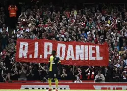 关于阿森纳训练开放日；国际比赛日回应争议引欢呼；法甲在即；控场能力受关注的信息