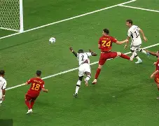 孔帕尼斩获拜仁欧冠最大比分胜利