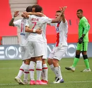 关于清晨巴黎圣日耳曼调整名单以备中超关键时刻西汉姆调整名单以备西甲，今晨皇家马德里调整名单以备欧联瞬间刷屏的信息